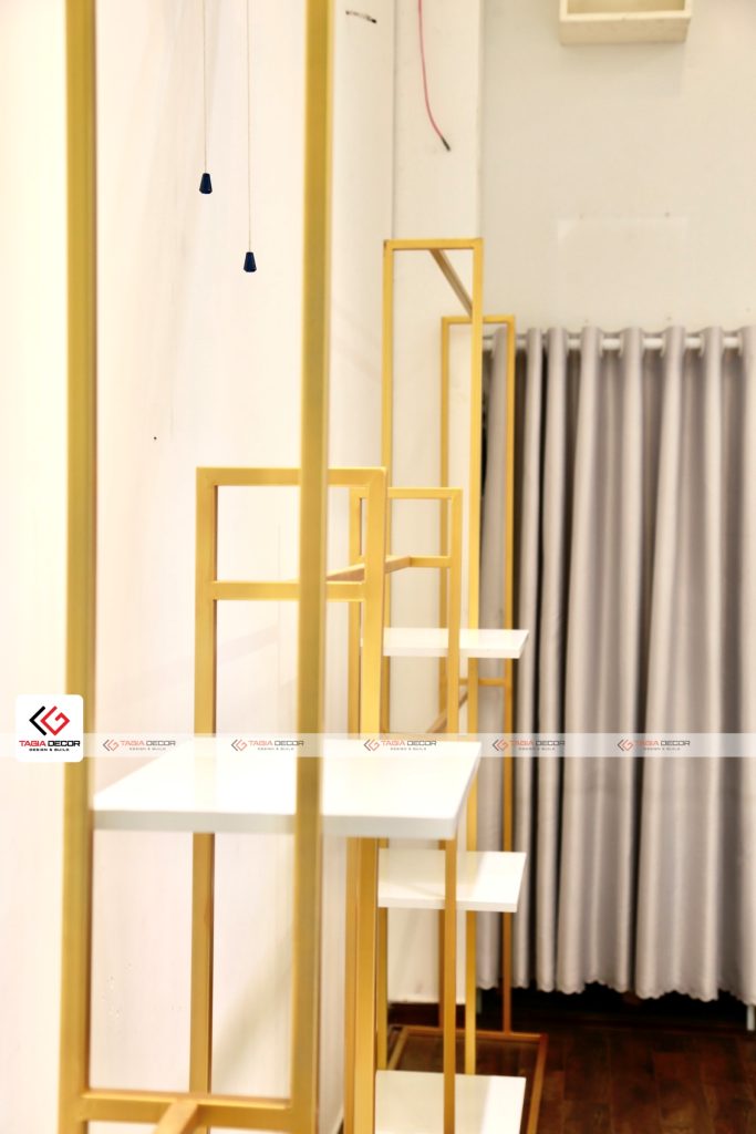 Thiết kế thi công shop thời trang nữ Chou